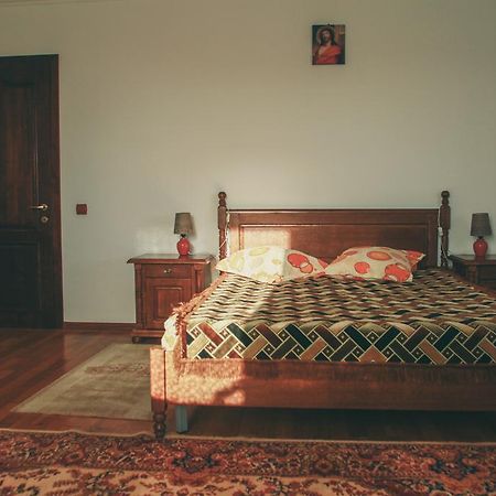 Casa Renti Hotell Novaci-Străini Eksteriør bilde